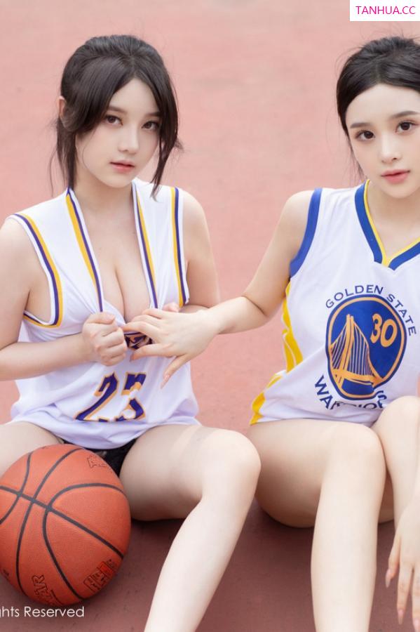  [XiuRen]高清写真图 2024.06.21 No.8744 豆瓣酱 模特合集第48张图片